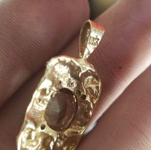 14k pendant